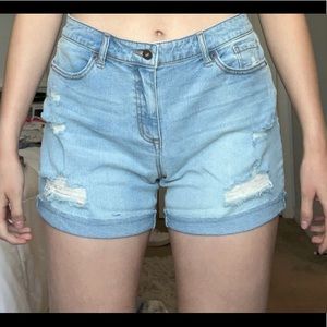 Sofia Vergara Jean Shorts